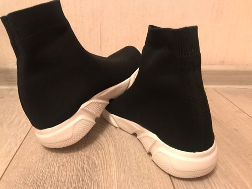 Customer photo review of Lightweight Breathable Running Shoes