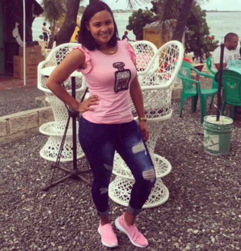 Customer photo review of Comfortable Mesh Slip on Easy Sneakers