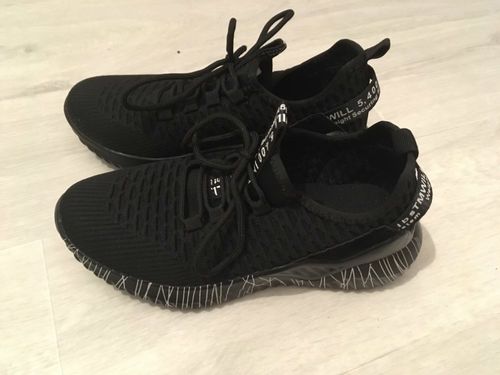 Customer photo review of Breathable Light Running Shoes
