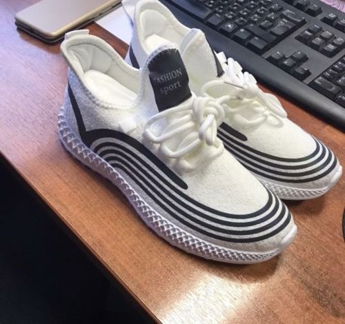 Customer photo review of Striped Lace-Up Muffin Casual Sneakers