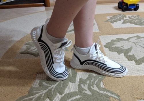 Customer photo review of Striped Lace-Up Muffin Casual Sneakers