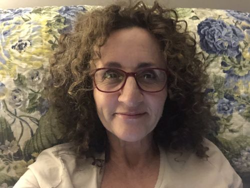 Customer photo review of Curly Hair Wash and Go System with Organic Castor Oil for Strengthening Hair with  Vanilla Berry Fragrance (Step 1 - 4)