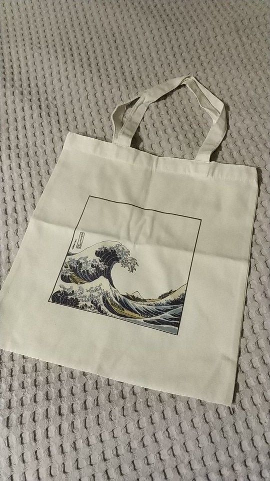 Customer photo review of Hokusai wave bag