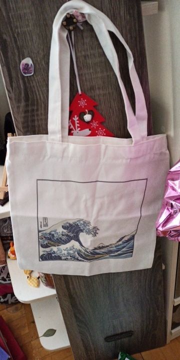 Customer photo review of Hokusai wave bag
