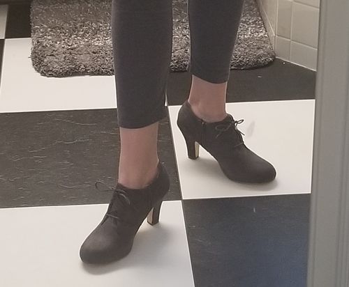 Customer photo review of LEONA WIDE WIDTH