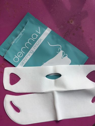 Customer photo review of DermaV™  |  Masque amincissant pour ovale du visage