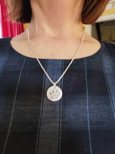 Customer photo review of Paw Print Necklace - Silver Link