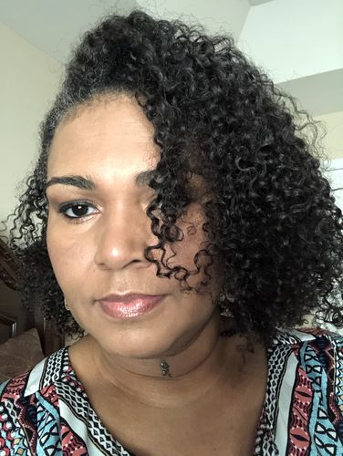 Customer photo review of Curly Hair Wash and Go System with Organic Castor Oil for Strengthening Hair with  Vanilla Berry Fragrance (Step 1 - 4)