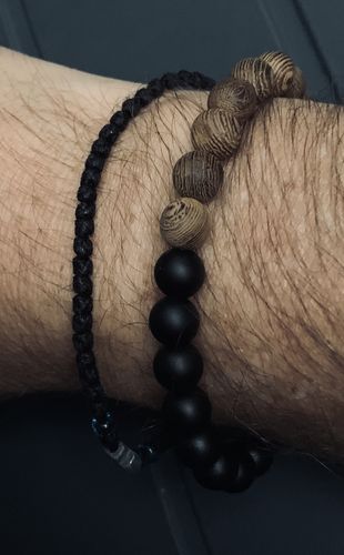 Customer photo review of Zedernholz Armband