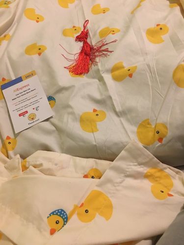 Customer photo review of Housse De Couette + Drap Lit + Taie Oreiller - Polyester & Cotton
