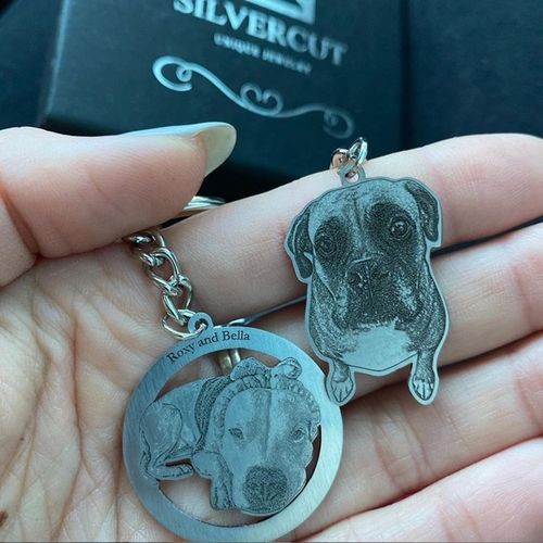 Customer photo review of Silvercut™ Keychain