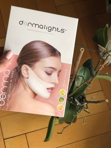 Customer photo review of DermaV™  |  Masque amincissant pour ovale du visage