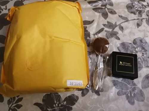 Customer photo review of 31 Kit Pinceau Maquillage Complet Professionnel Poudre / Fond de Teint / Contouring / Anti-cernes / Fan / Blush / Fard Paupiere