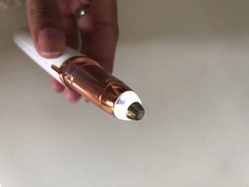 Customer photo review of On-Fleek Brows™ Eyebrow Epilator Pro