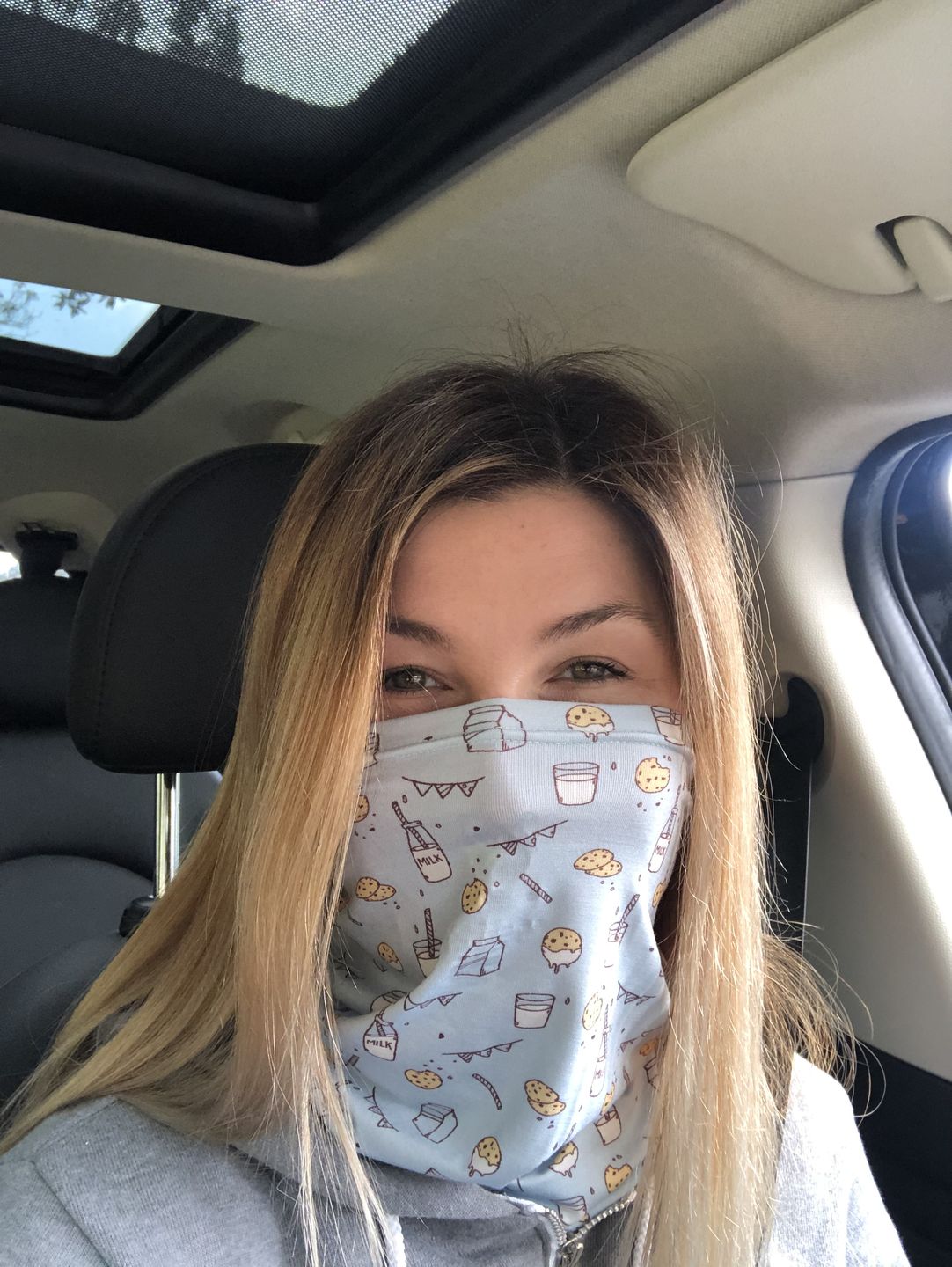 Customer photo review of Bamboo 2 in 1 Car Seat & Nursing Cover