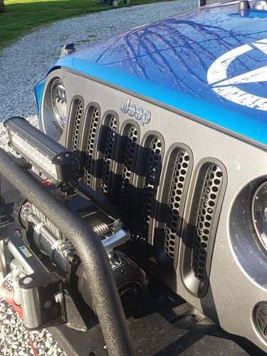 Customer photo review of Clip-in Mesh Grill Inserts for 07-15 Jeep Wrangler JK (Matte Black)