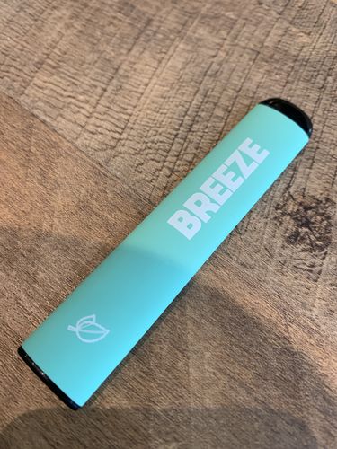 Customer photo review of Breeze Disposable Pod System | Cool Mint