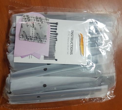 Customer photo review of 27 Kit Pinceau Maquillage Complet Professionnel Poudre / Fond de Teint / Contouring / Anti-cernes / Highlight / Fard Paupiere / Eyeliner