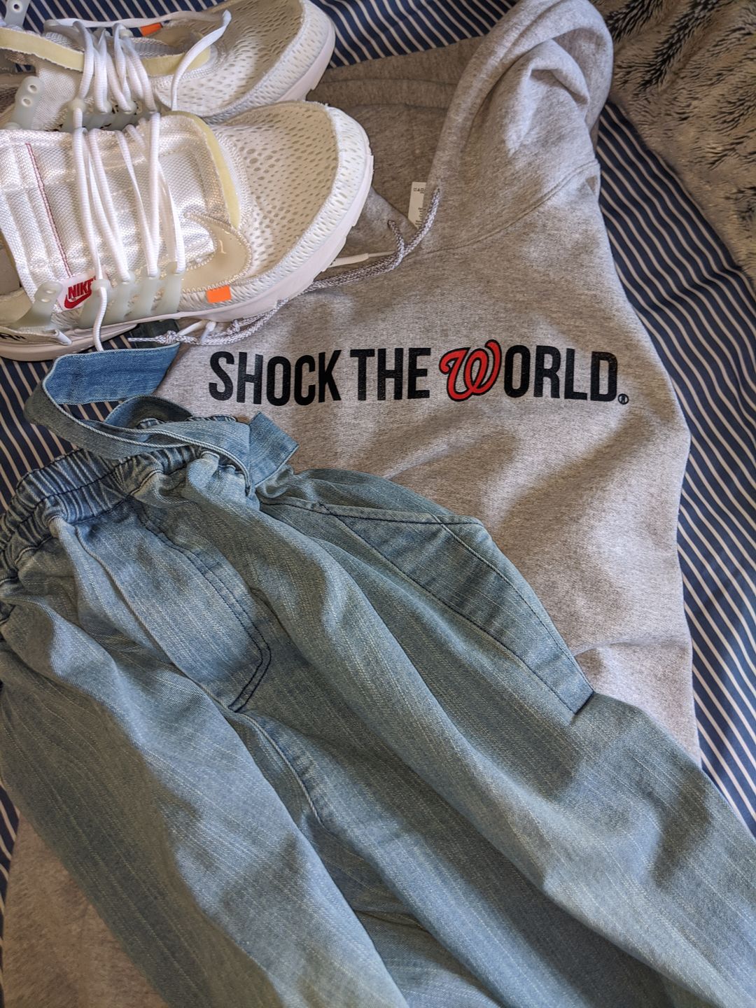 Customer photo review of Oleno Denim Pants