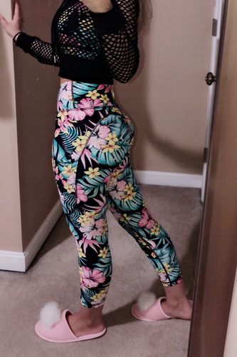 Customer photo review of Cropped Net Hoodie - Black
