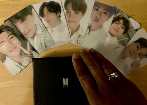 Customer photo review of BTS "Speak Yourself:  The Final" ARMY Love Yourself Ring
