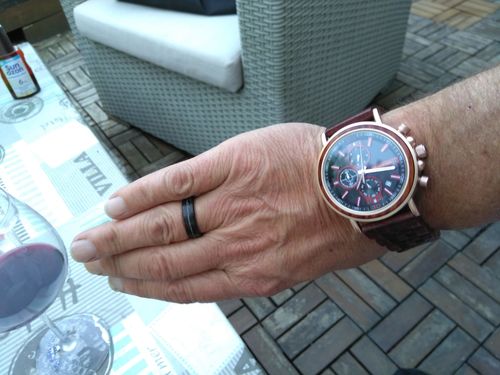 Customer photo review of Wood o'clock - Rotholz