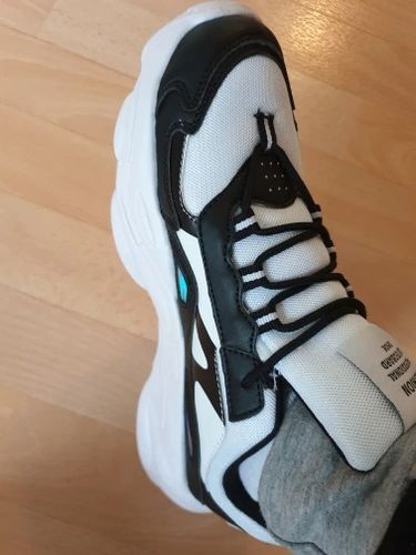 Customer photo review of Plades Ozera Sneakers