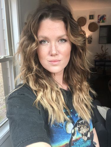Customer photo review of Tape in Hair Extensions 100% Remy Human Hair Balayage Ombre 20 Pieces 50 Grams (4/24/4)
