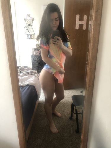 Customer photo review of Soft Oversized 'Good Vibes' T-Shirt - Tie Dye