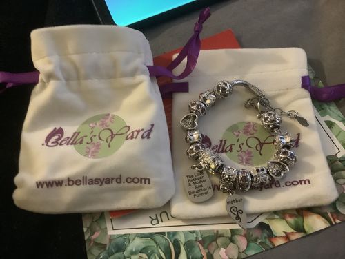 Customer photo review of Mother Daughter Eternal Love Bracelets