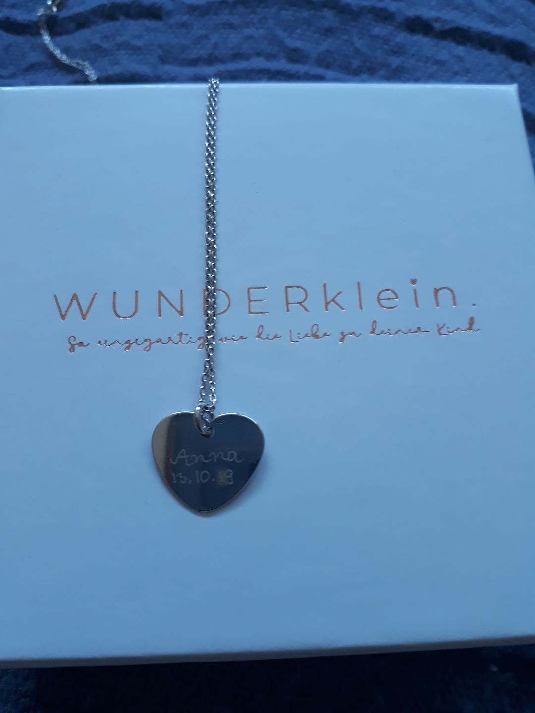 Customer photo review of Personalisierte Herzkette mit Gravur aus 925 Sterling Silber