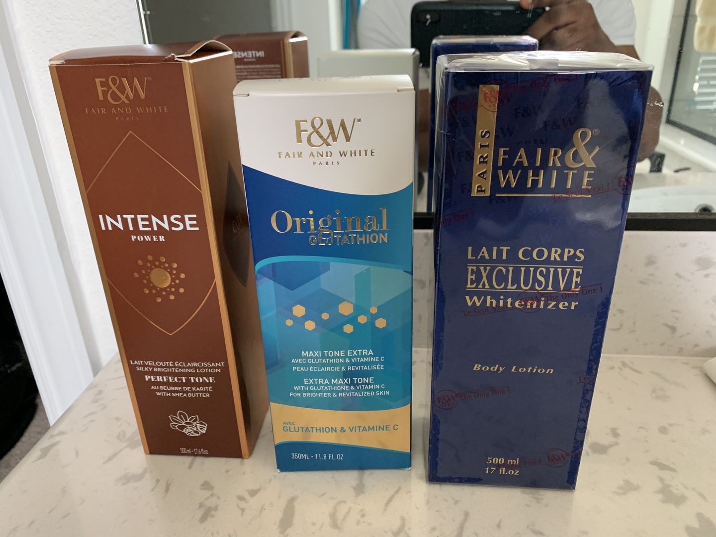 Customer photo review of Fair and White Exclusive Whitenizer Body Lotion 500 ml / 16.90 fl oz