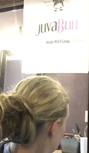 Customer photo review of JuvaBun Messy Bun