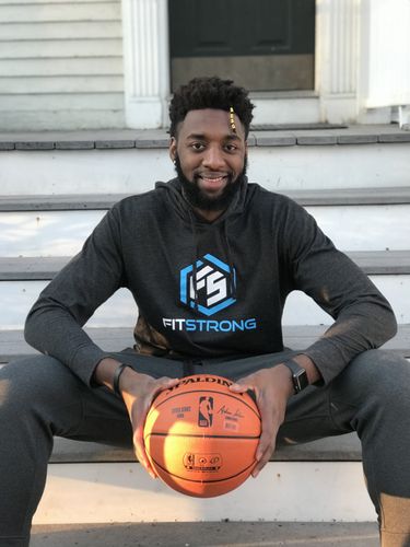 Customer photo review of FitStrong Lightweight Hoodie (Charcoal)