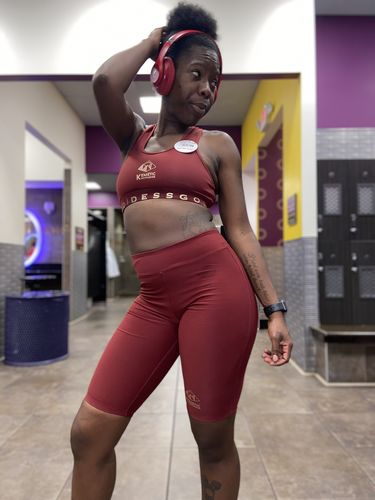 Customer photo review of Rose Cropped Leggings