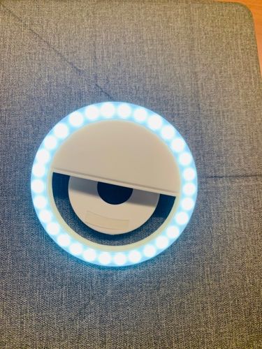 Customer photo review of Clip-on Selfie Beauty Light