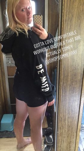 Customer photo review of Printed Cropped Hoodie - Black