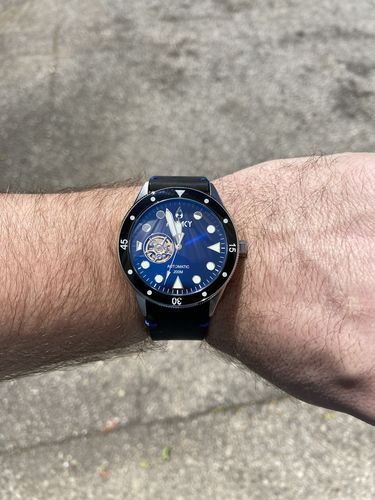 Customer photo review of Aquacy Hei Matau Cave Diver Open Heart Men's Automatic 200M Vintage Blue Black Dive Watch CD.38.BLB.B.L