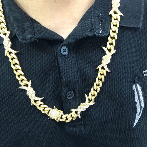 Customer photo review of 🔥(NEW)10MM 18K Gold Plated Iced Out Barb Wire Cuban Link Chain