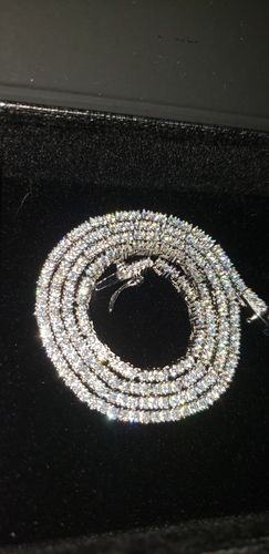 Customer photo review of VVS Moissanite Tennis Chain or Bracelet