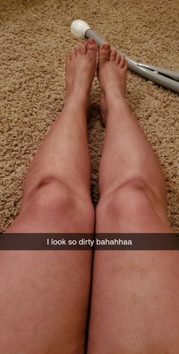 Customer photo review of Defective Bottle