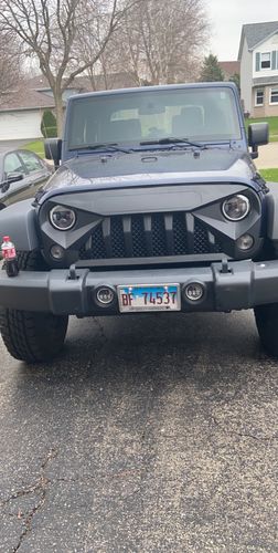 Customer photo review of [PRE-ORDER] Gladiator Vader Grille - Matte Black (07-18 Jeep Wrangler JK)