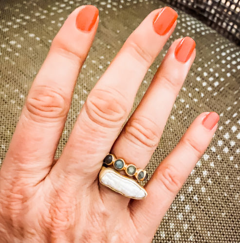 Customer photo review of PEARL BAR RING - GOLD