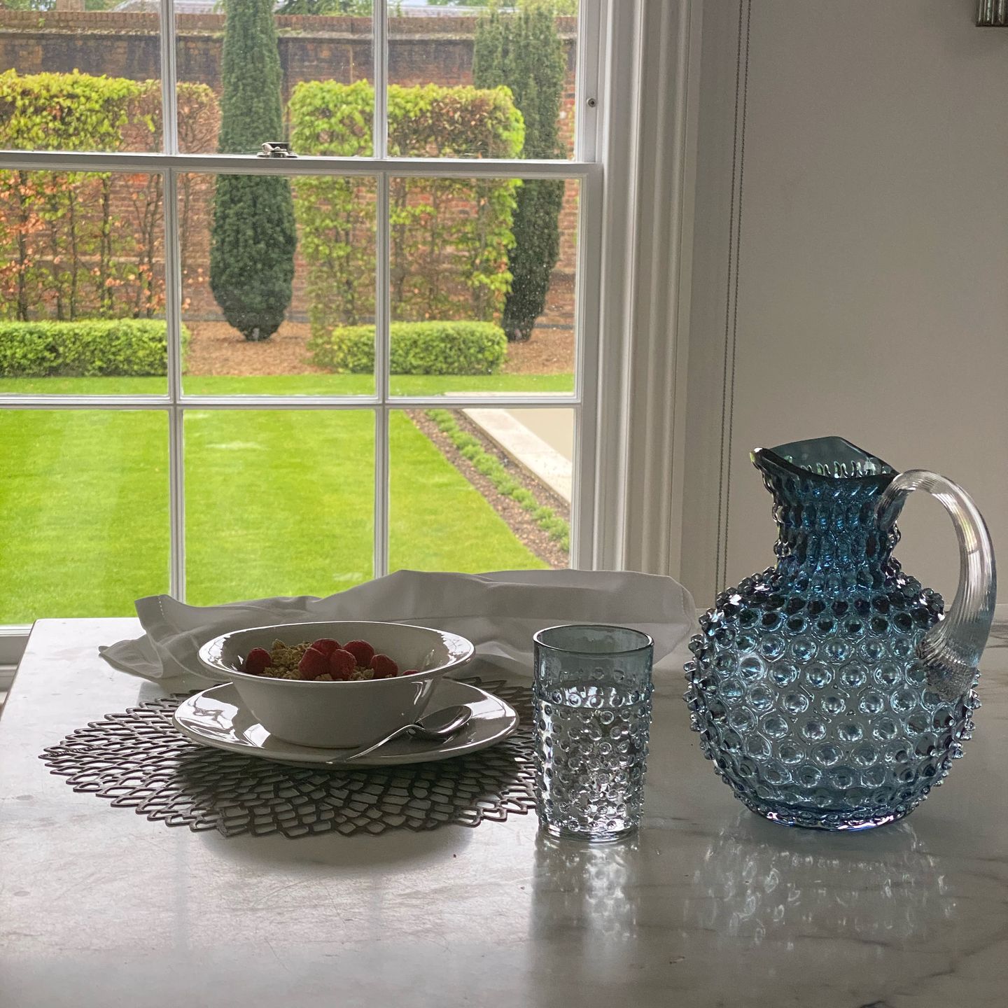 Customer photo review of Underlay Blue Smoke Hobnail Jug