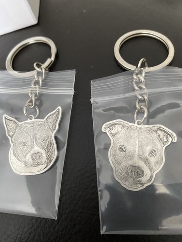 Customer photo review of Silvercut™ Keychain