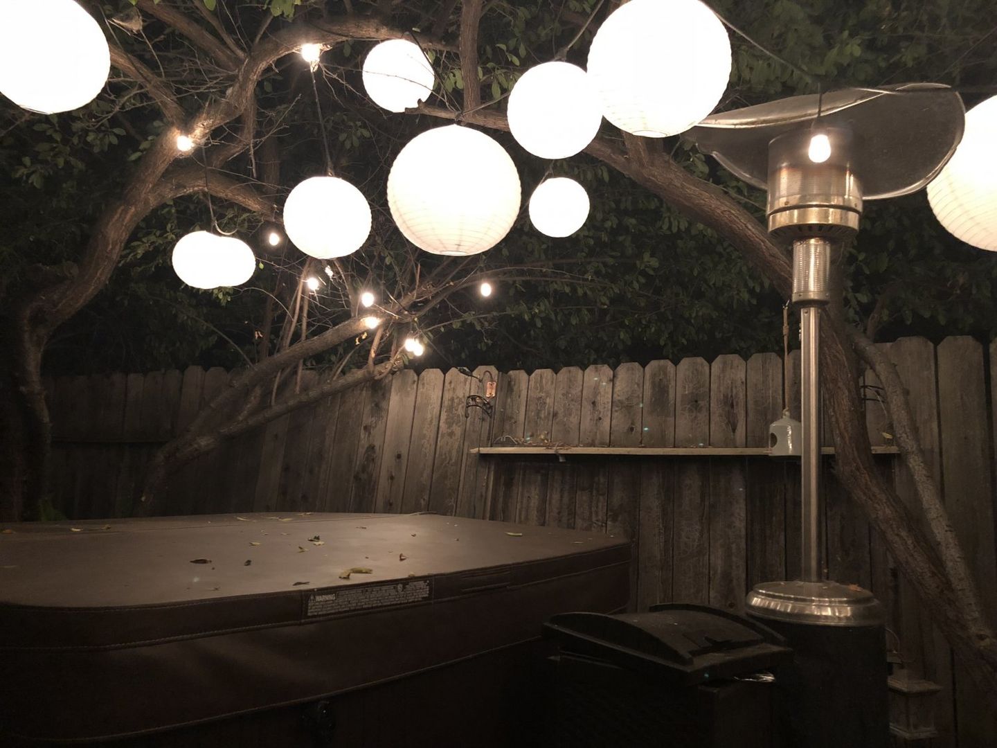 Customer photo review of 16" White Parallel Ribbing Round Paper Lantern