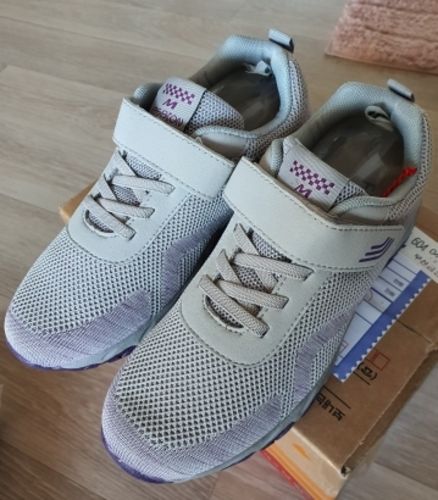 Customer photo review of Light flat bottom hook & loop sneakers