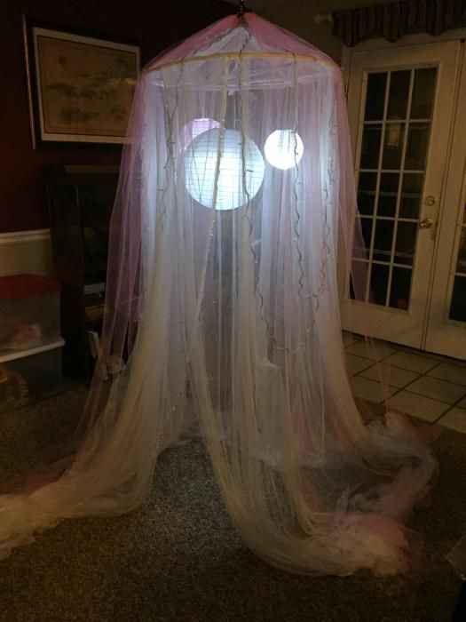 Customer photo review of 6" White Parallel Ribbing Round Paper Lantern