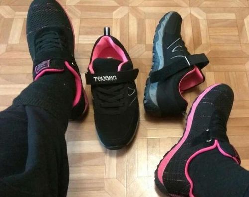 Customer photo review of Light flat bottom hook & loop sneakers