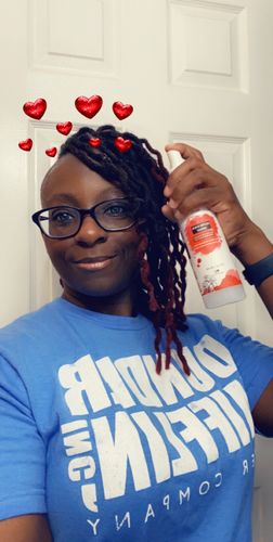 Customer photo review of Entire Peculiar Roots Locs & Natural Hair Box